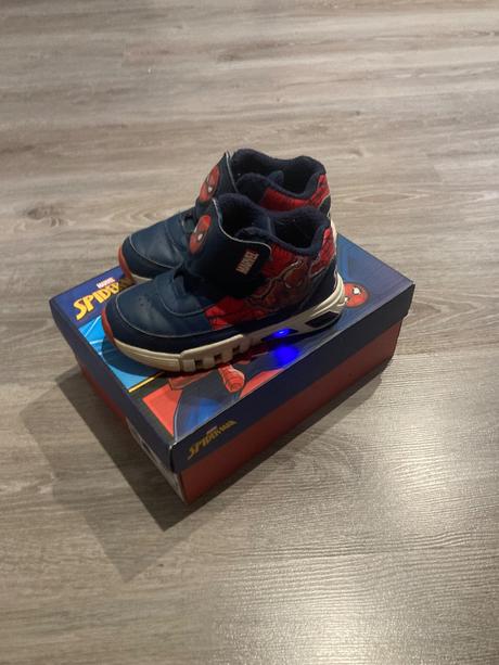Spiderman zateplnené botasky veľ. 28, 28