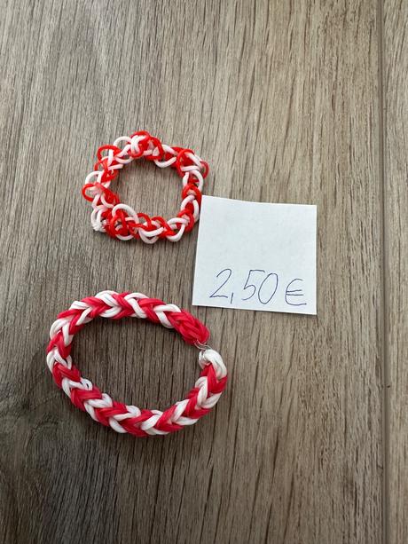 Náramok z gumičiek, 