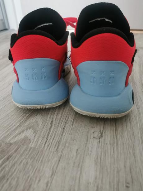 Basketbalové tenisky vysoké, veľ 35/23cm, 35