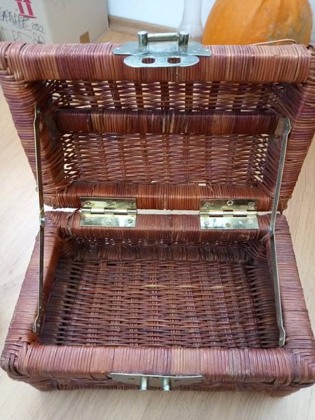 Truhlica/ box 34x 20cm,