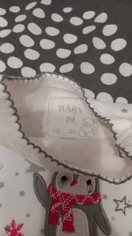 Vianočný overal, 74