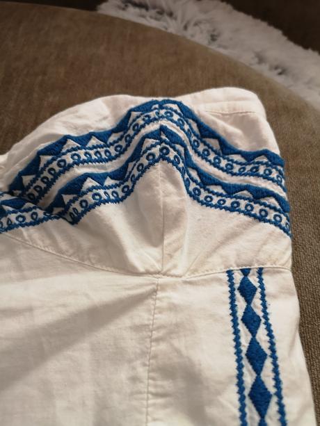 Vyšívané šaty abandon, m