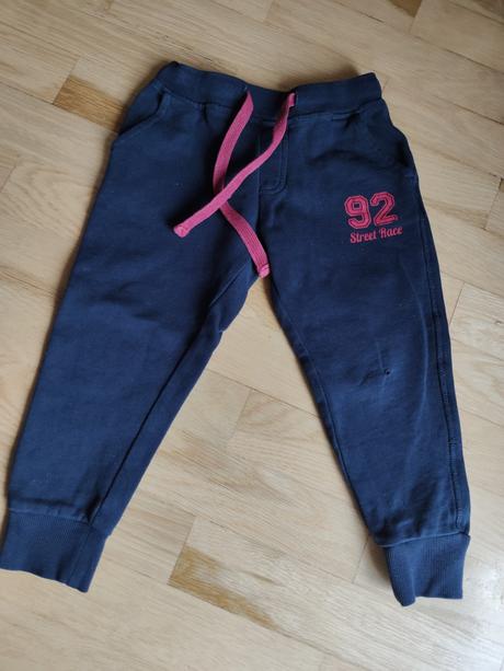 Tepláky, lupilu,98