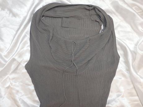 Luxusne pletene trendy saty,olivovej farby,široky, 40