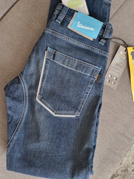 Rifle na motorku vespa, 32