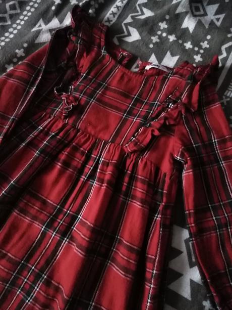 Saty červené vianočné káro, sinsay,104