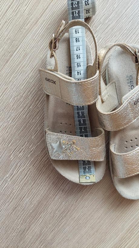 Ĺahučké sandálky, geox,29