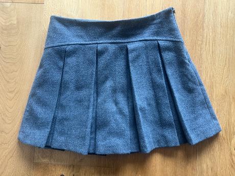 Skladaná suknička, zara,140