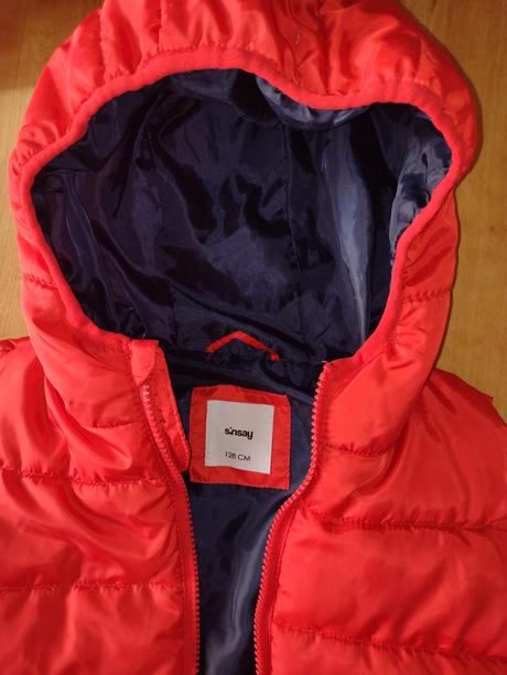 Vesta tip top stav, sinsay,128