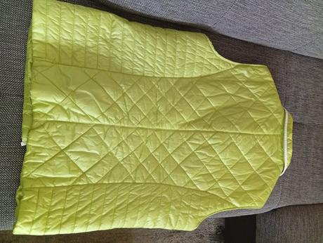 Šušťakova vesta tenká a ľahká, 48