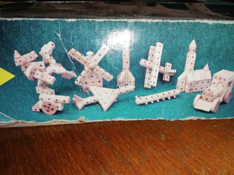 Stará drevená stavebnica bagogo,