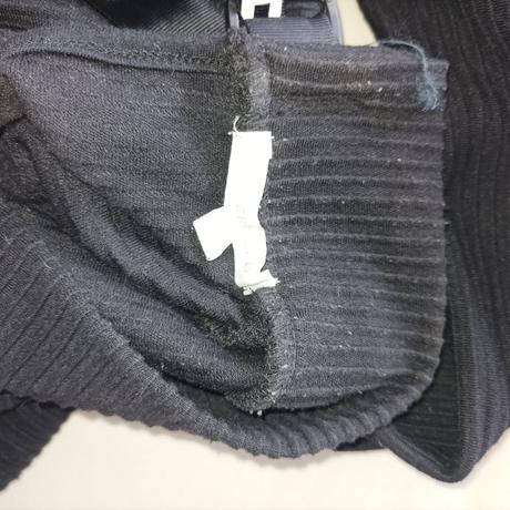 Vrubkovaný polorolak, s