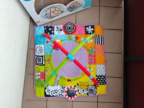 Hracia deka plus na kočík a silikonová flaška,