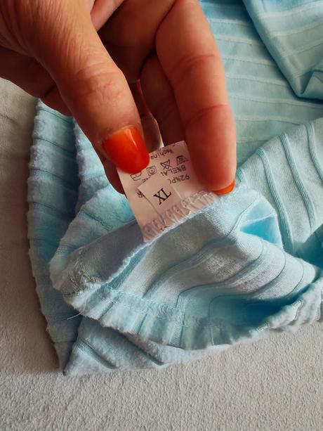 Flísové vrúbkované šaty s crop mikinou, xl
