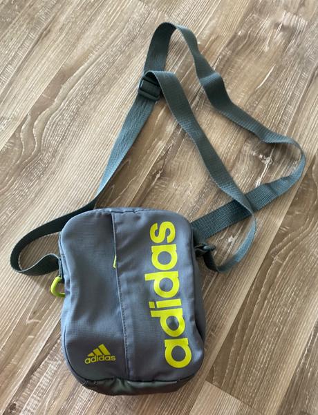 Crossbody kapsička adidas, adidas