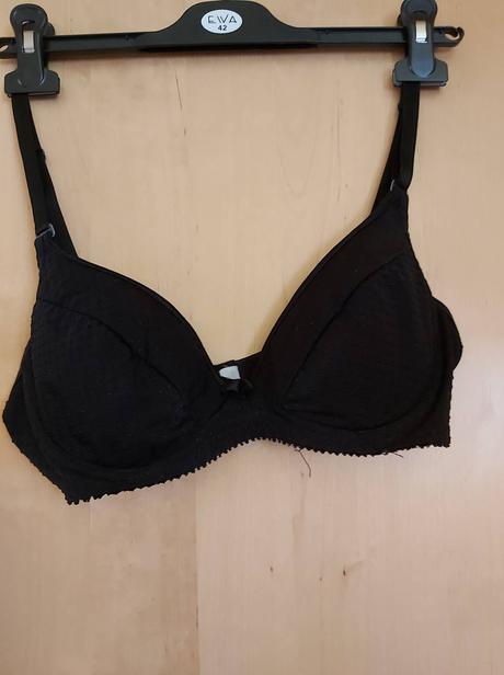 Čierna podprsenka 80c, 80c