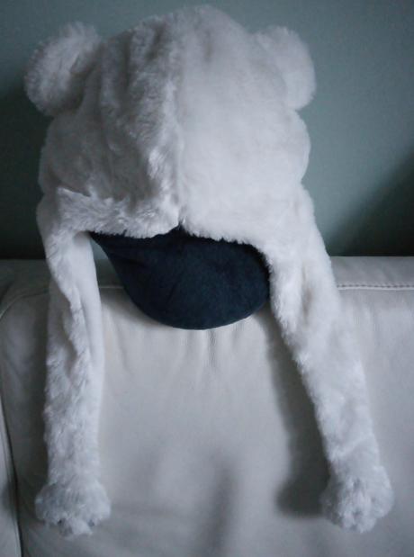 Teplučká čiapka, 104