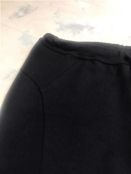 Kvalitné športové tepláky, xl