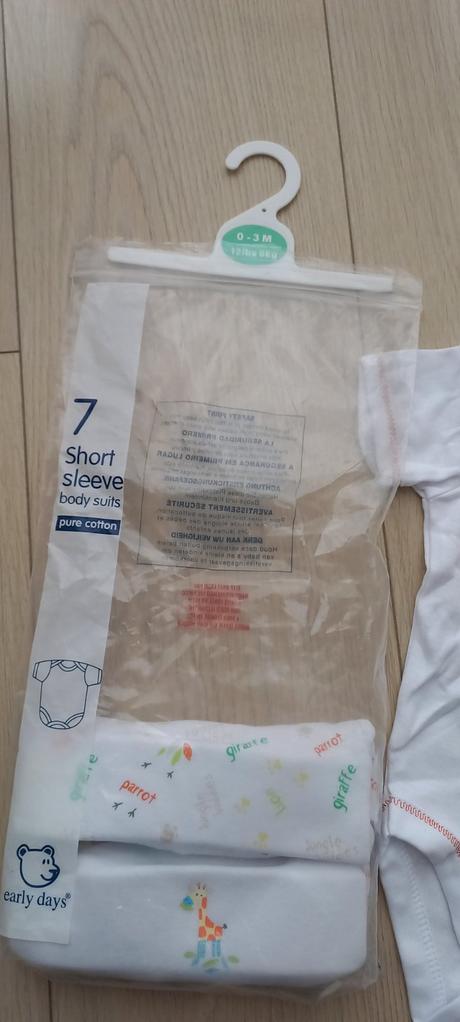 Sada 3 bodyniek - nove, early days,56