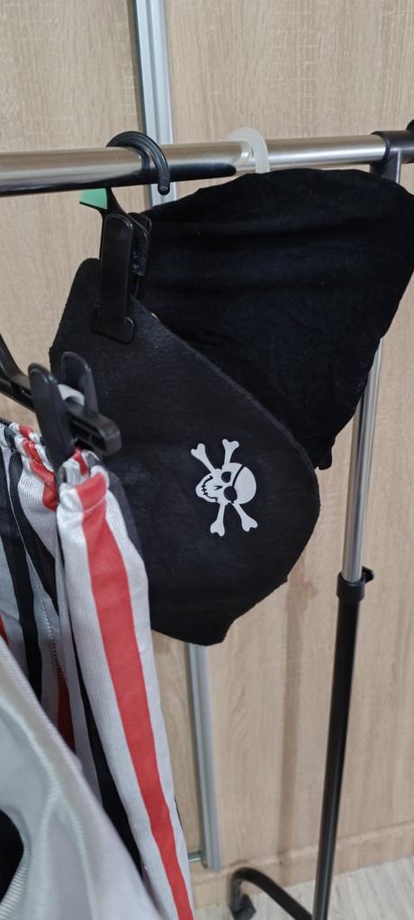 Kostým na karneval pirát, 