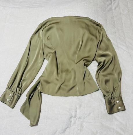 Khaki blúzka s viazaním zn. zara, zara,l / m