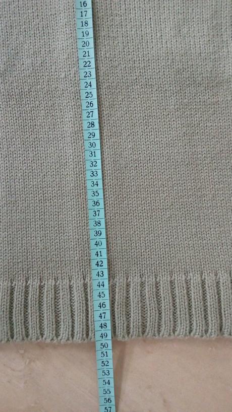 Chlapčenský sveter veľkosť 128, 128