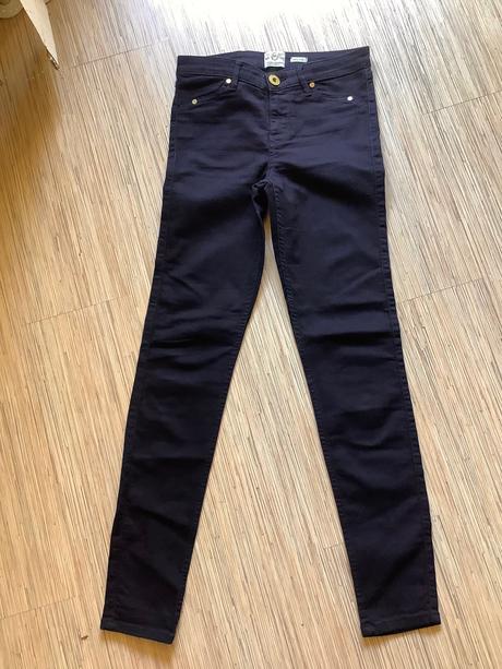 Elasticke nohavice, river island,s