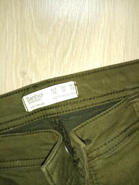 Nohavice, bershka,38