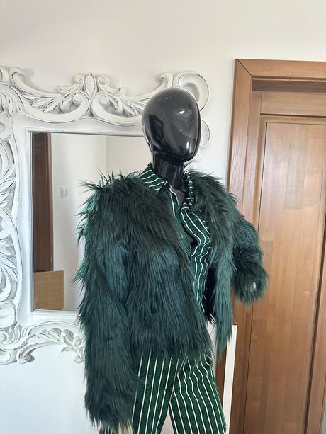 Smaragdovozeleny kozusok play, just play,m