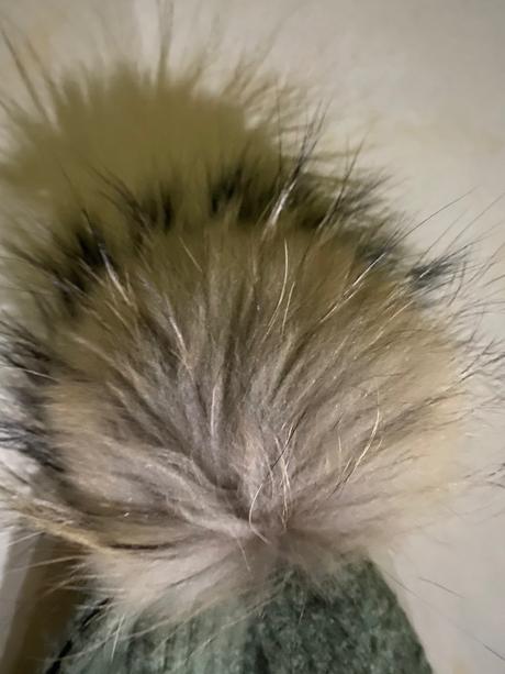 Čiapka s brmbolcom, 56