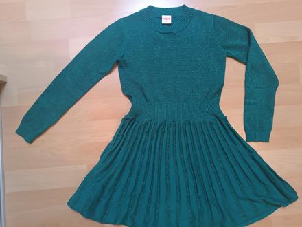 Elegantné šaty, 128