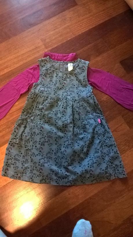 Podšité menčestrové šatičky s roláčikom, c&a,122