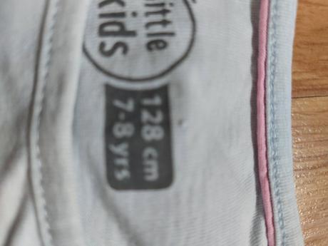 Balík veci 128 7- 8 rokov, 122–134