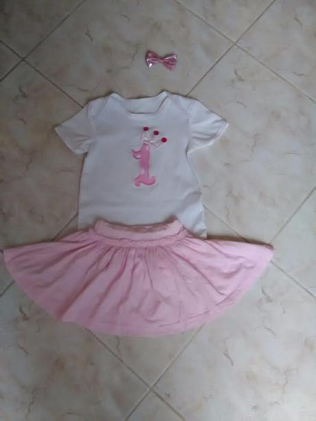 Setik na oslavu "1"rocku, 80