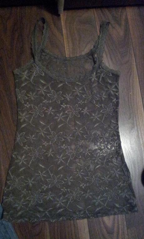 Zelený čipkovaný top, h&m,s