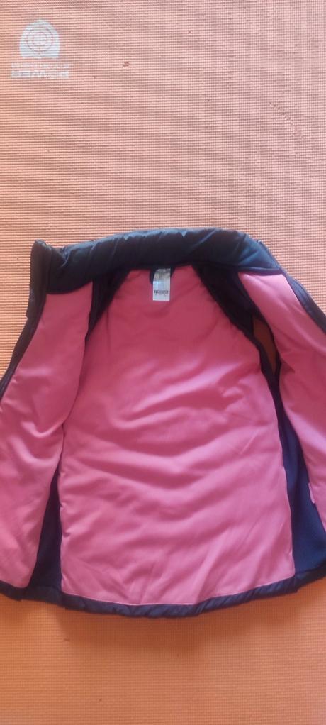 Teplá vesta, decathlon,140