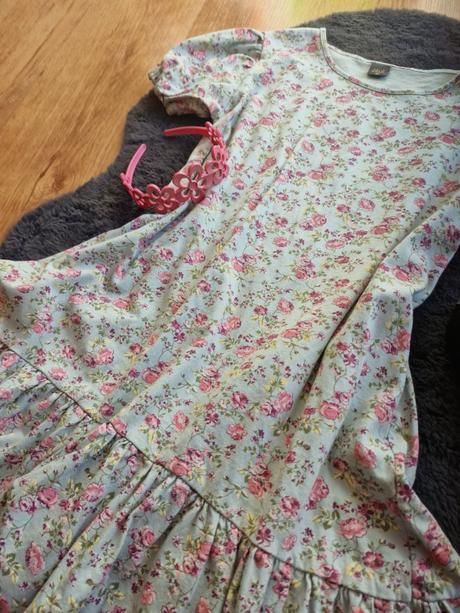 Nádherné šaty 152/158, 152