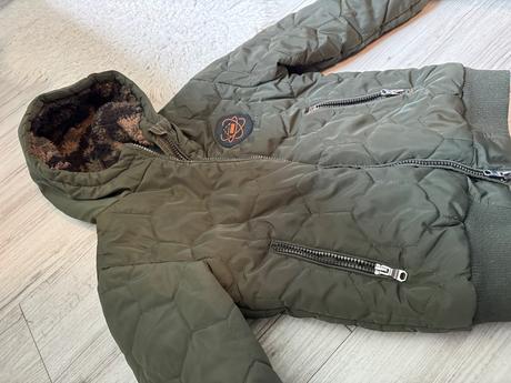 Tepla bunda, f&f,134