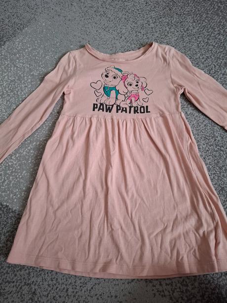 Šaty top stav, lupilu,110