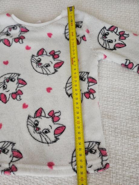 Teplé pyžamko marie, 98