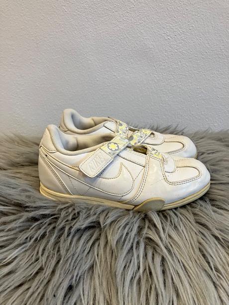 Dievčenské biele tenisky nike (27), nike,27