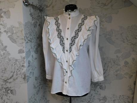 Luxusna velmi pekna bluzka ku kroju, c&a,40