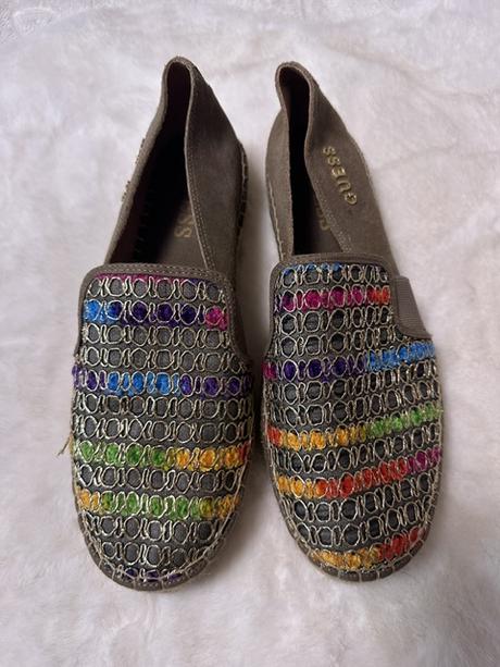 Espadrilky bledohnedé so zlatou niťou vpredu guess, guess,40