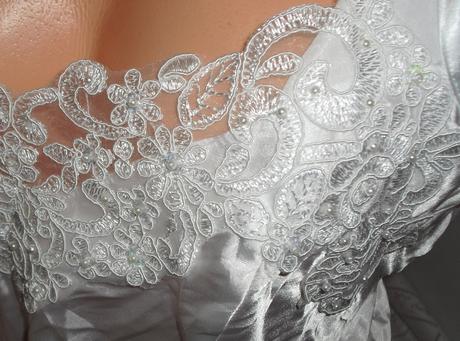 126 cm donatella svadobna kosielka,