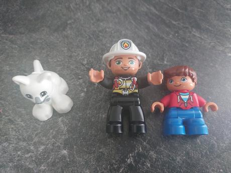 Lego duplo 10901 - hasičské auto, 