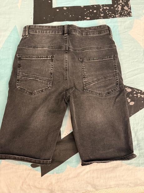 Kraťasy, reserved,152