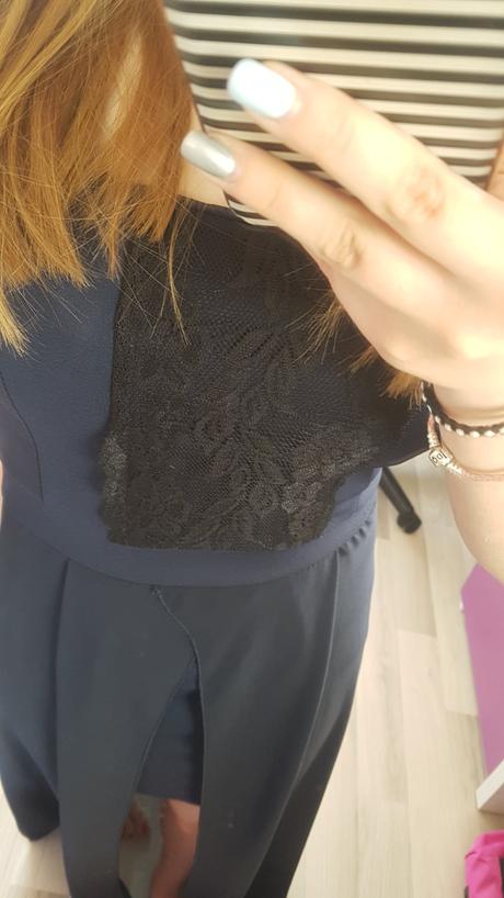 Tmavomodré šaty, s