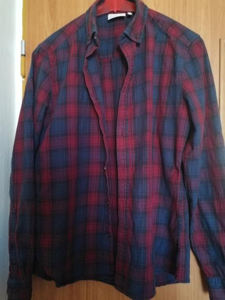 Tmavšia kockovana pánska kosela, s