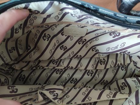 Extravagantná kabelka, 