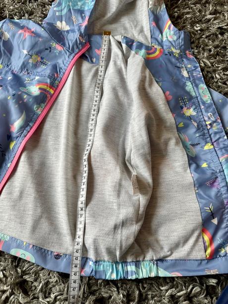 Jarná bundička, 116